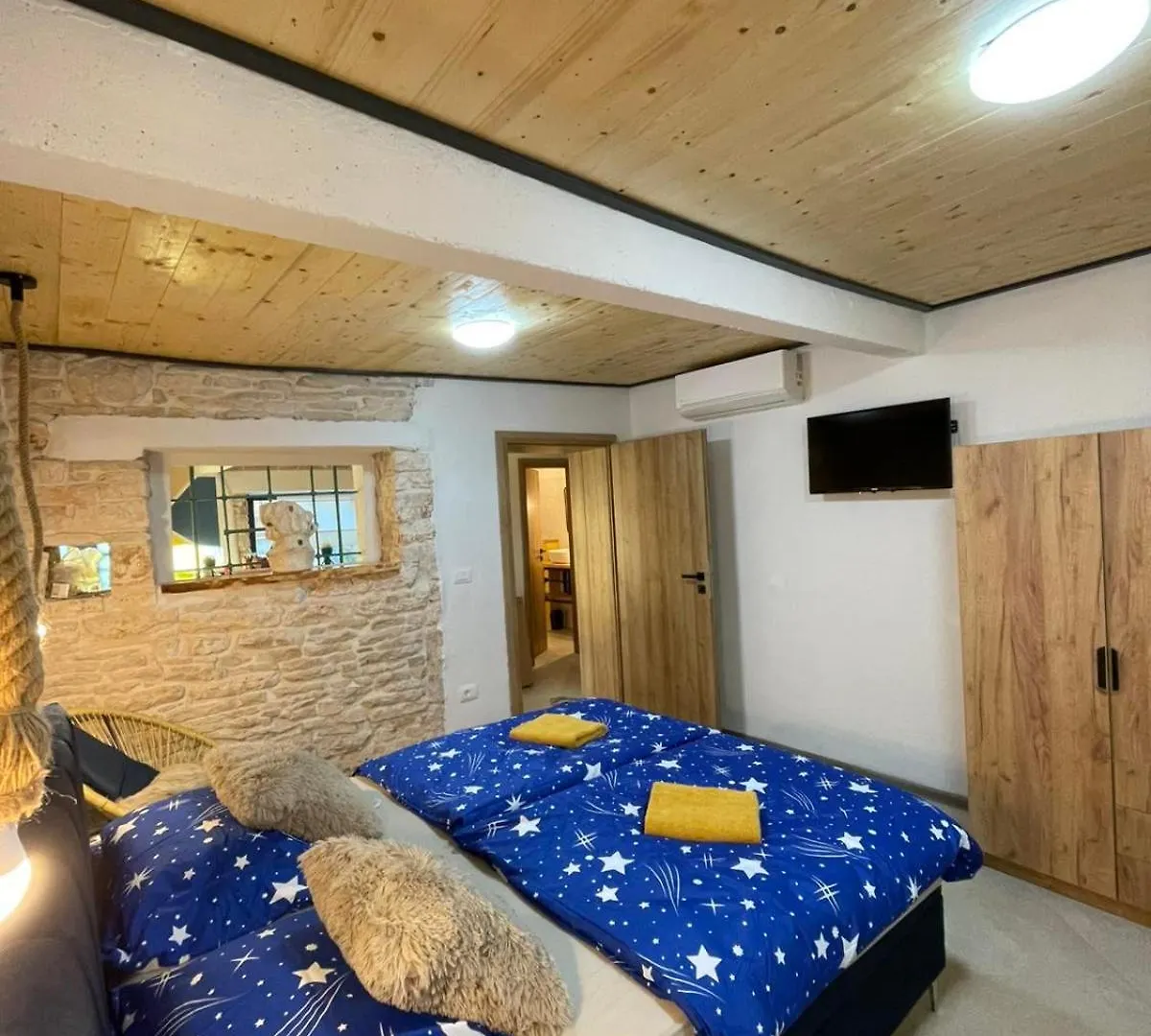 Kuca Poli Stare Nuoni Villa Modrušani Vakantiehuis