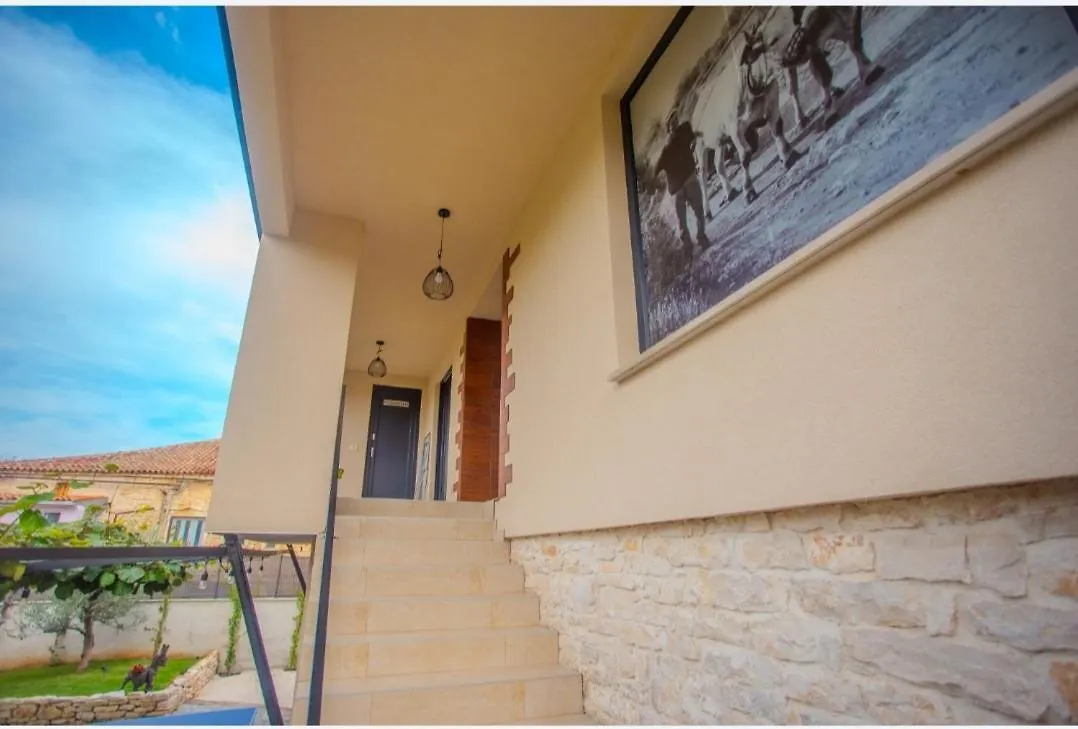 Kuca Poli Stare Nuoni Villa Modrušani 0*,